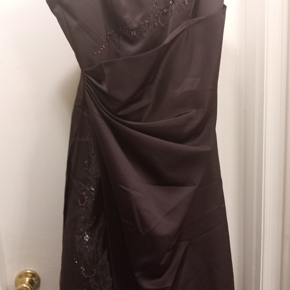 Evening gown - Picture 3 of 17